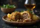 Haggis serveerituna keedetud kartuli ja kaalikaga
